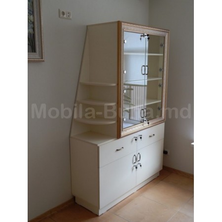 Dulap vitrina  A-18